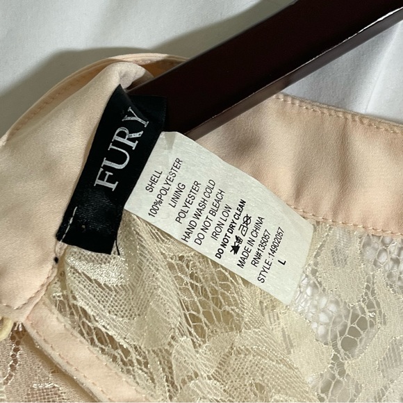 FURY Pink Champagne Pleated Dress. Large - Picture 5 of 6